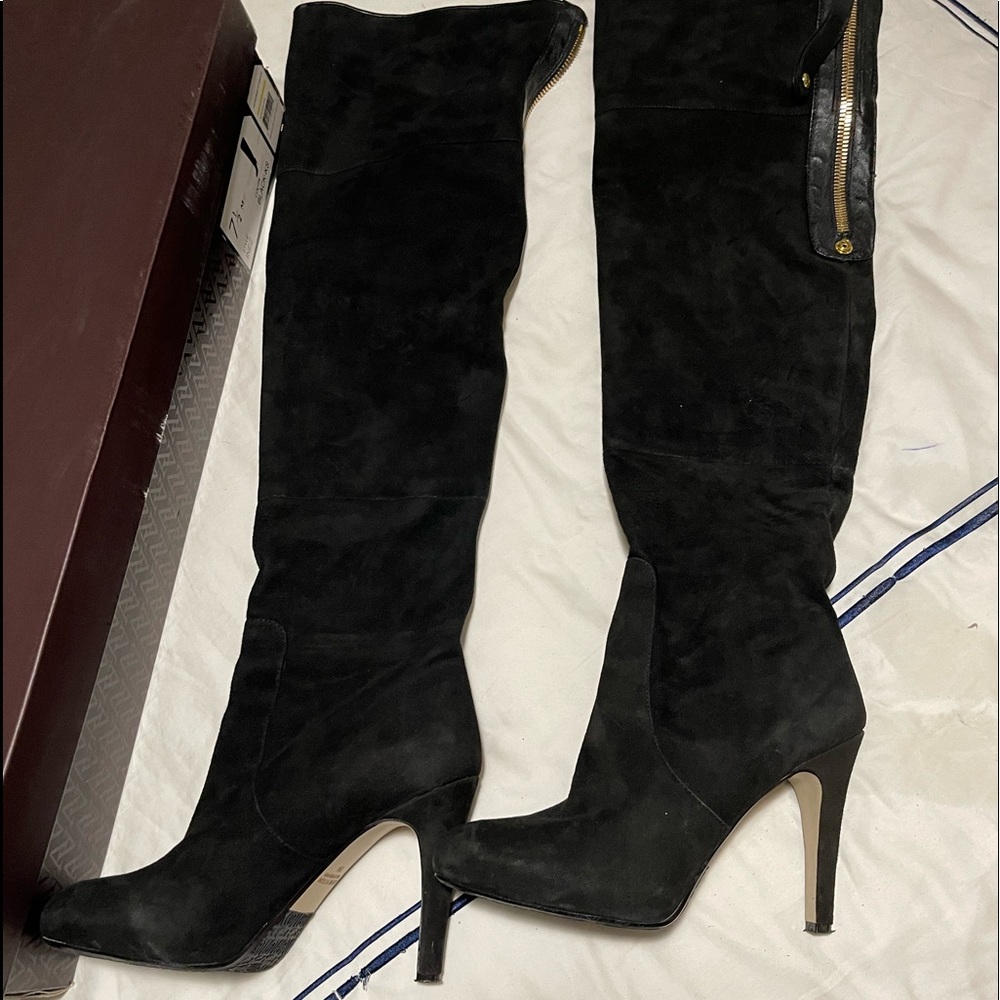 Adrienne Vittadini Over the Knee Boots with back zip 7.5